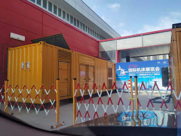 新城发电车出租-发电机无电压或电压太低怎么办？